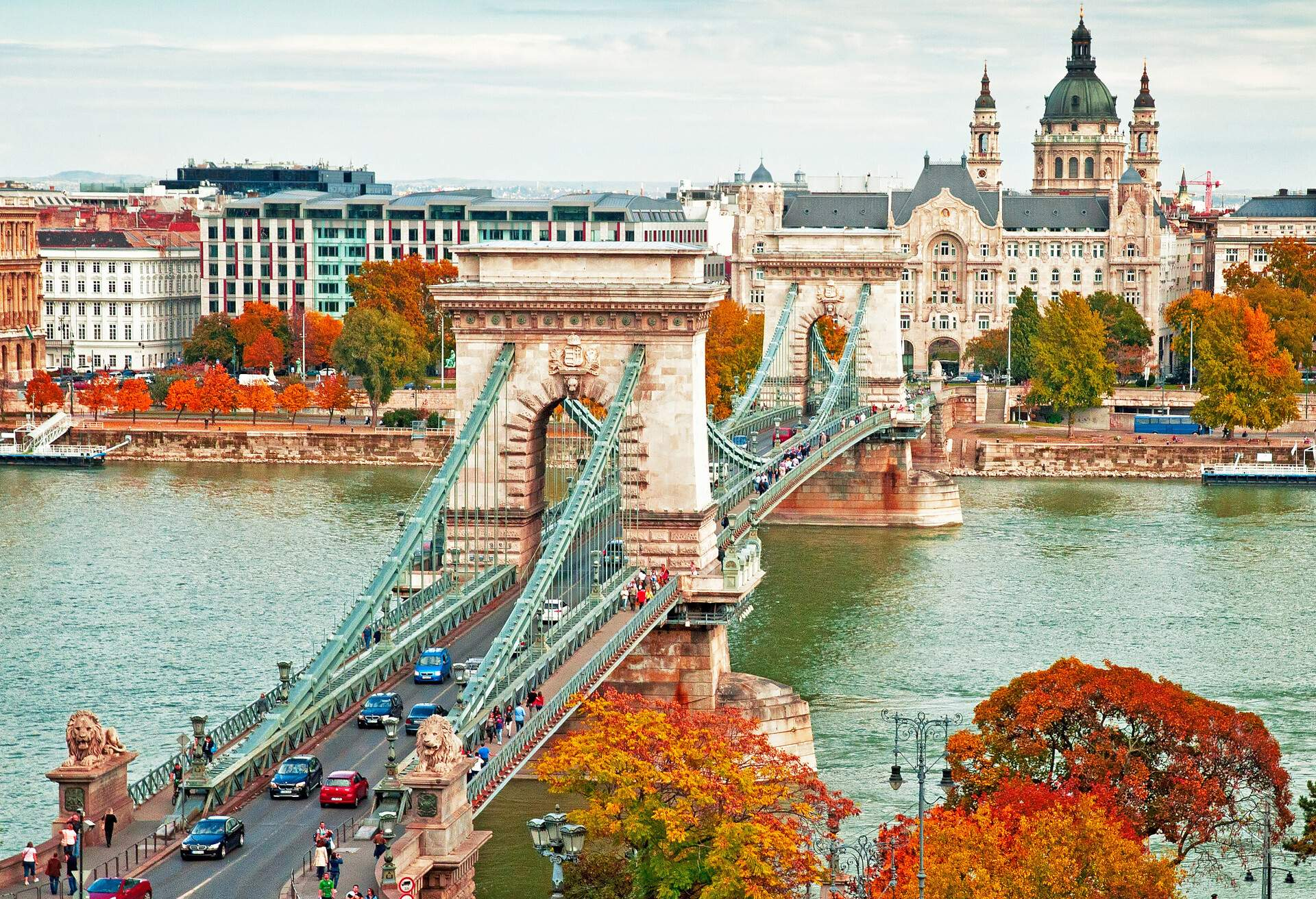 Trải nghiệm du lịch Châu Âu tại Budapest – Viên ngọc quý của sông Danube