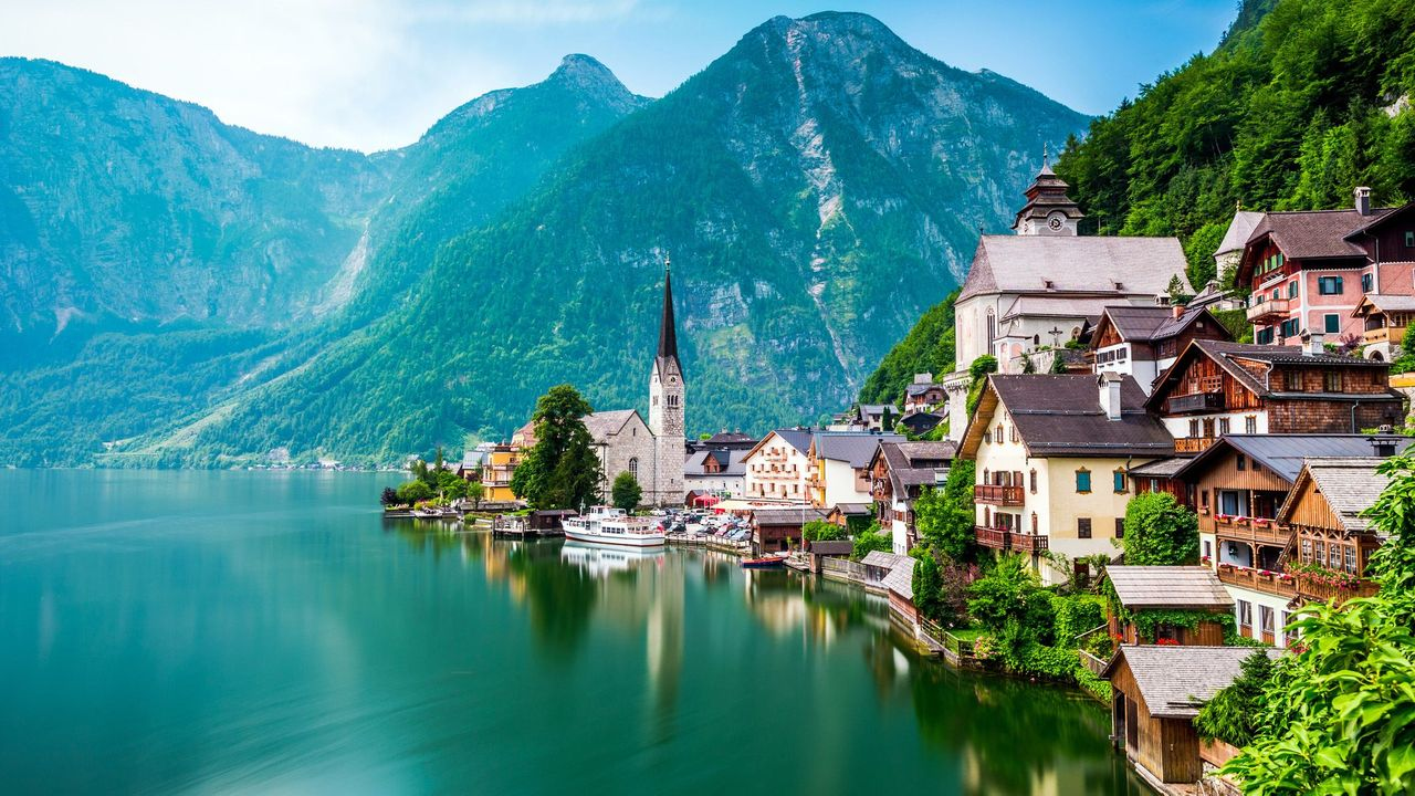 Ngôi làng cổ tích Hallstatt - Viên ngọc quý của nước Áo